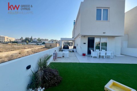 3 bedrooms Townhouse in Larnaka,  No. 40575 18