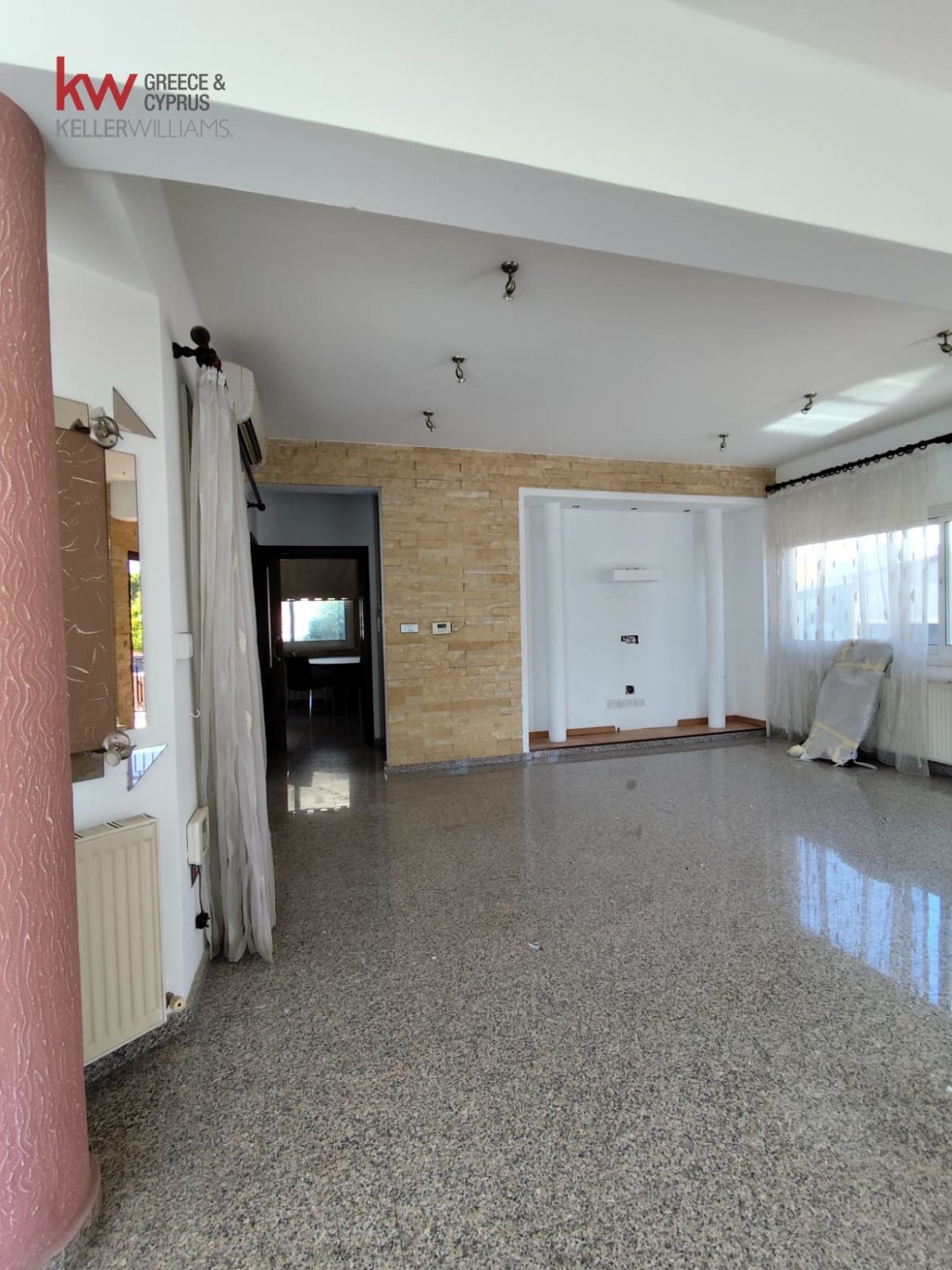 5 bedrooms Villa in Agios Georgios, Nicosia, Cyprus No. 40574