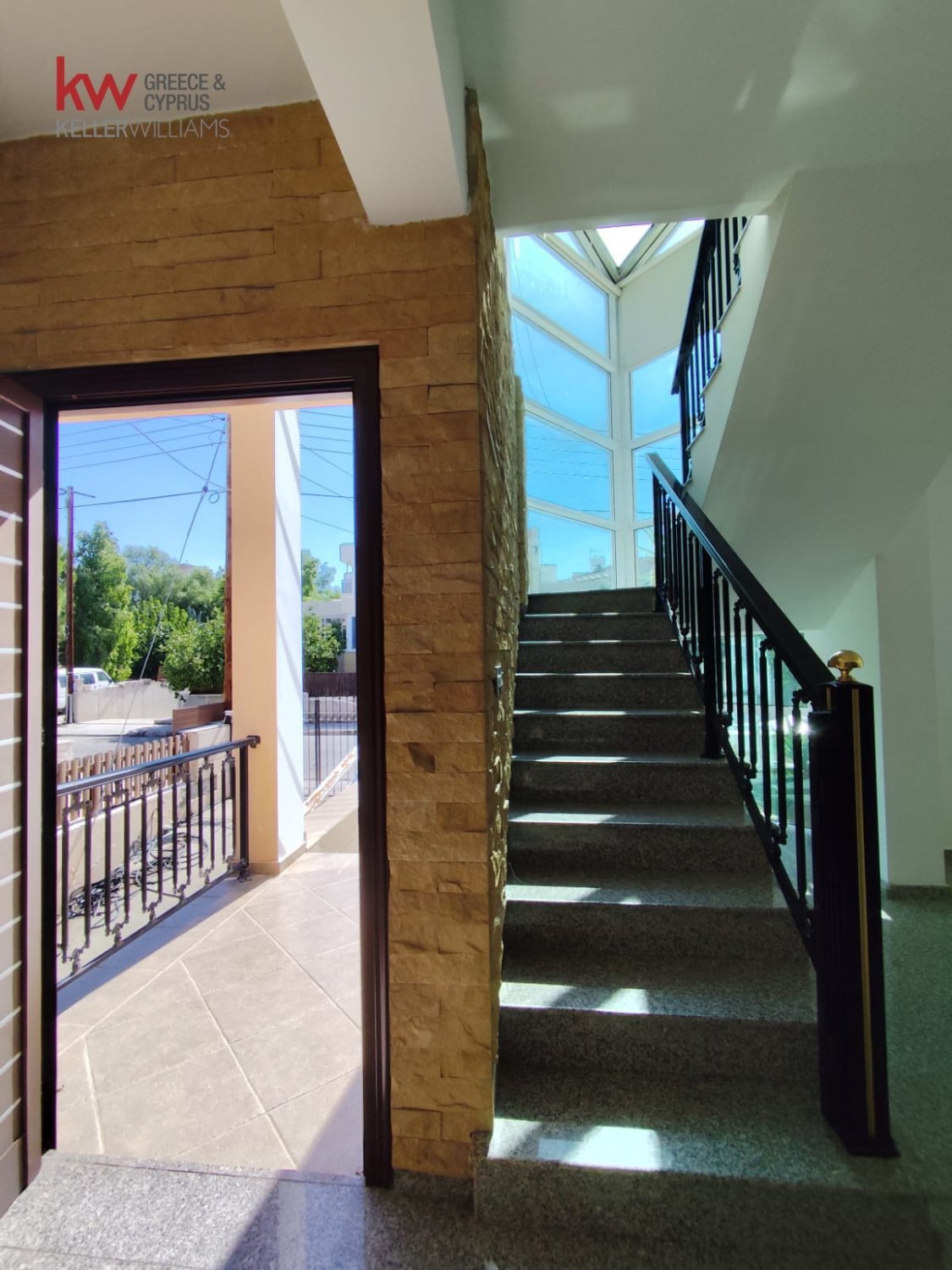5 bedrooms Villa in Agios Georgios, Nicosia, Cyprus No. 40574