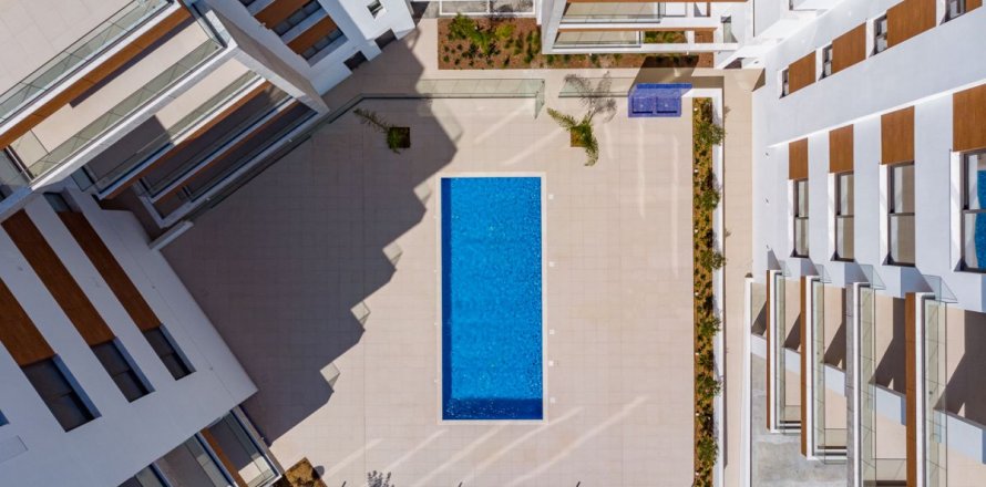 Квартира студия в Никосия,  № 38073