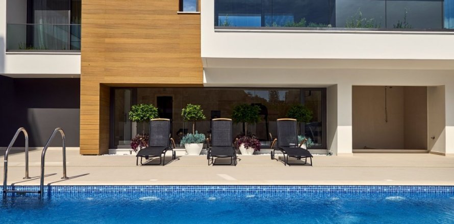 Studio Apartment in Nicosia,  No. 38072