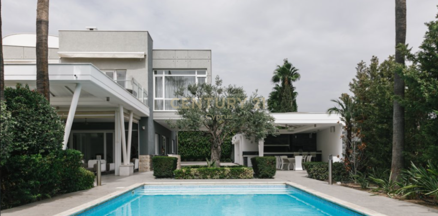6 dormitorios Villa en Pyrgos, Limassol,  No. 55726