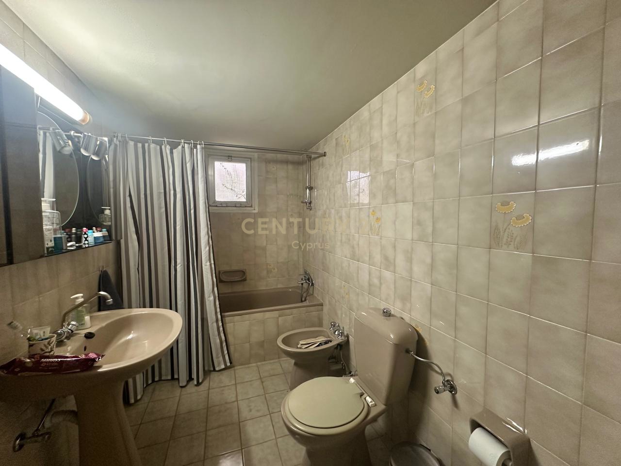3 bedrooms Apartment in Limassol, Cyprus No. 55721