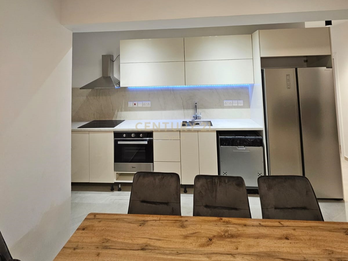3 bedrooms Apartment in Limassol, Cyprus No. 55725