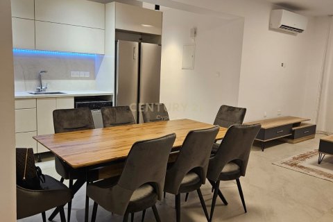 3 dormitorios Apartamento en Limassol,  No. 55725