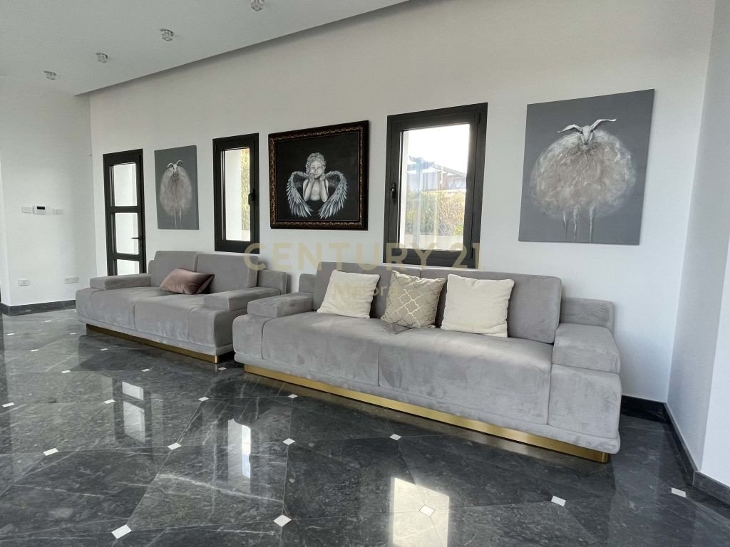 5 dormitorios Villa en Germasogeia, Limassol, Chipre No. 55723
