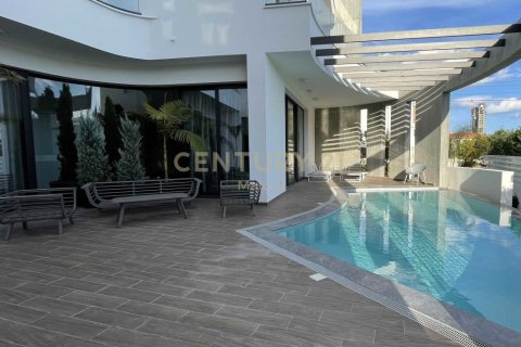 5 dormitorios Villa en Germasogeia, Limassol,  No. 55723 18