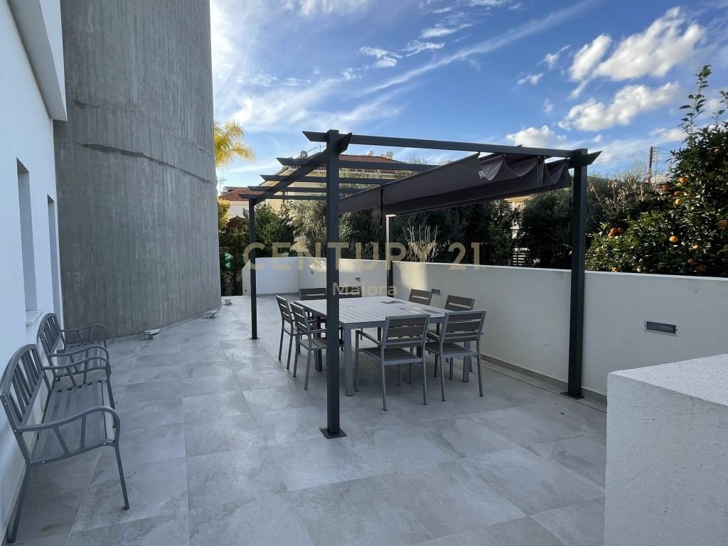 5 dormitorios Villa en Germasogeia, Limassol, Chipre No. 55723