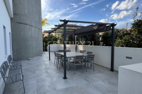5 dormitorios Villa en Germasogeia, Limassol,  No. 55723 17