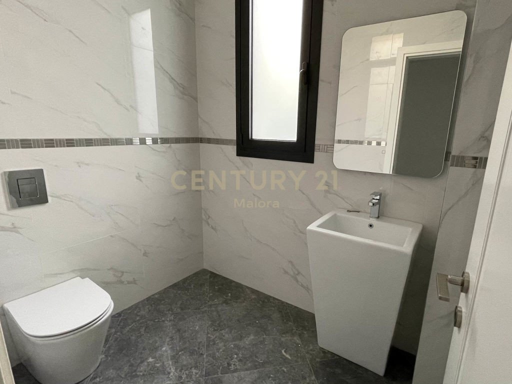 5 dormitorios Villa en Germasogeia, Limassol, Chipre No. 55723