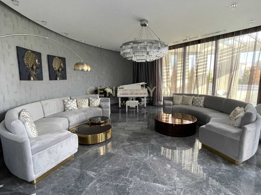 5 dormitorios Villa en Germasogeia, Limassol, Chipre No. 55723
