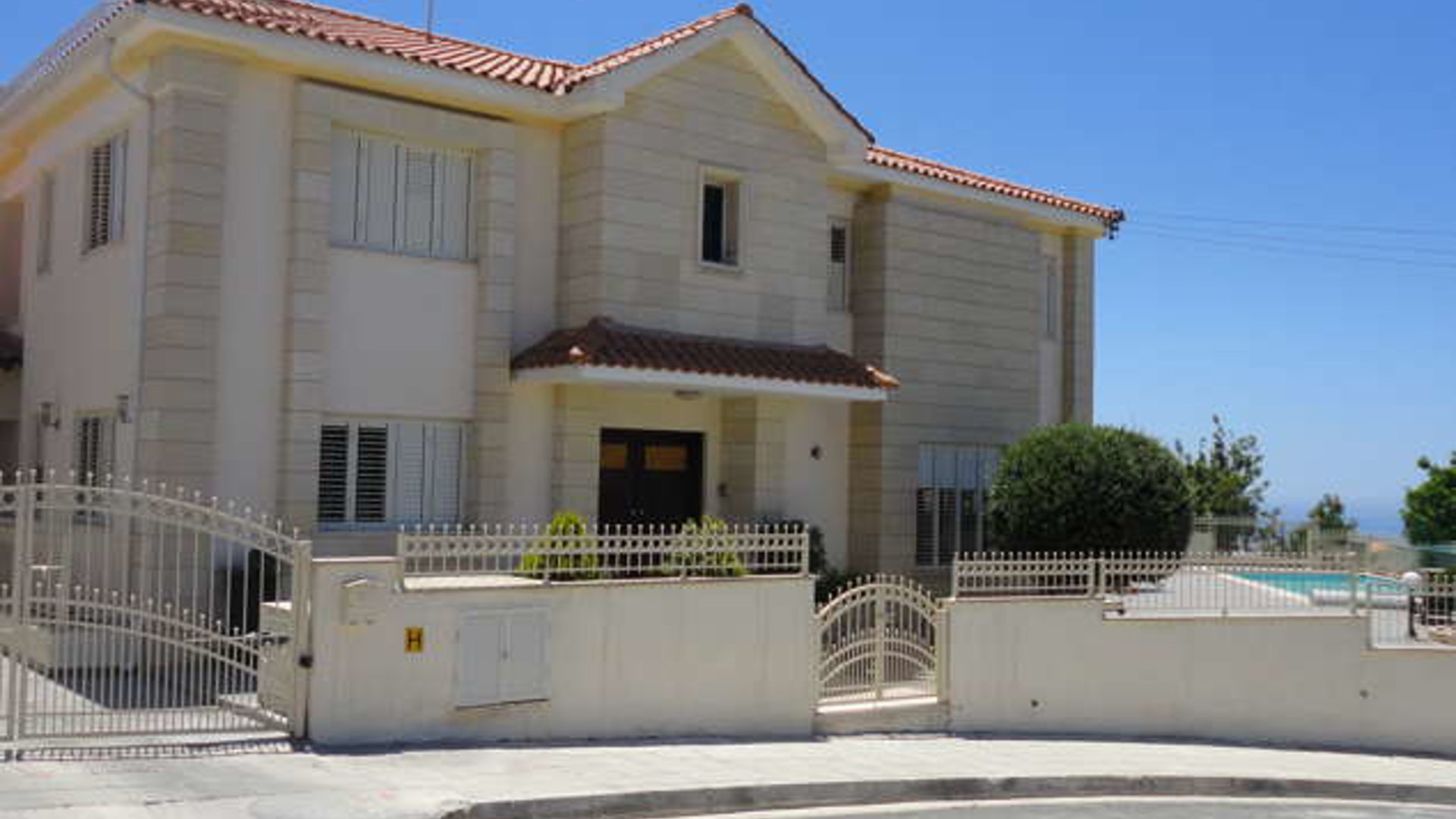 4 bedrooms Villa in Konia, Paphos, Cyprus No. 28181