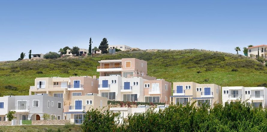 3 bedrooms Villa in Chloraka, Paphos,  No. 45200